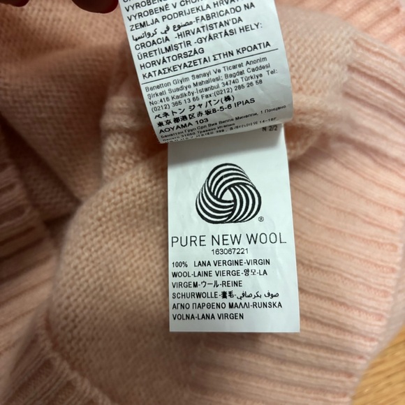 United Colours of Benetton Pure New Wool Sweater - Picture 7 of 12